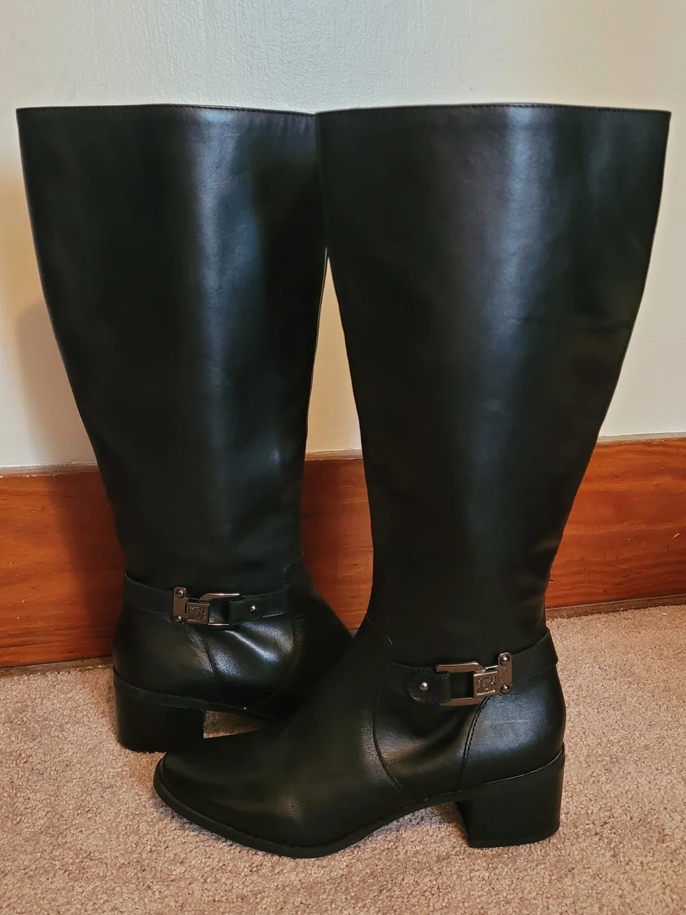 Anne Klein Womens Black Leather Riding Boots with Buckle Brand New Size 9 1/2